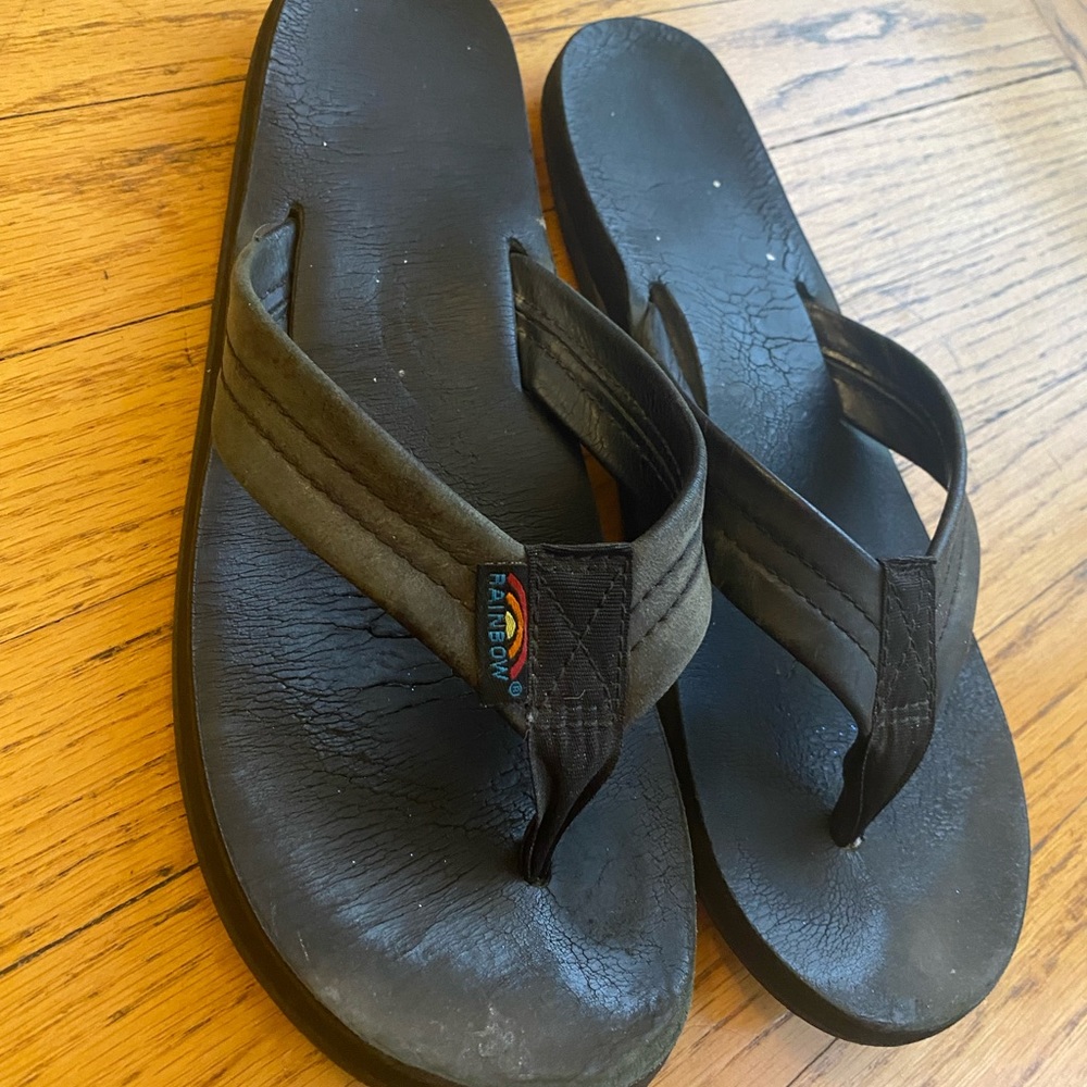 VERY WORN-Rainbow Sandals-size 7
